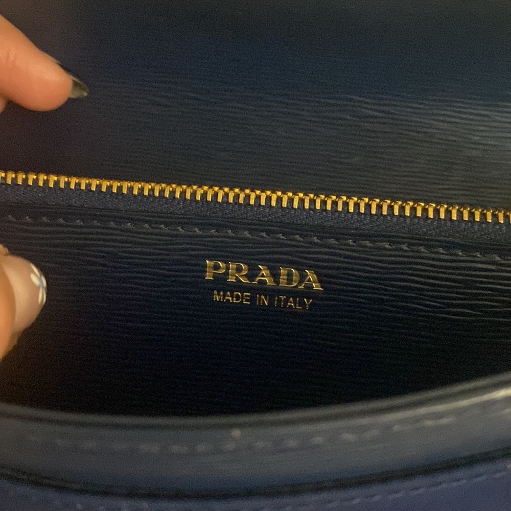 Prada Navy Blue Leather Triangular Logo Wallet - Picture 5 of 5